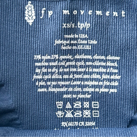 ☀️(A371) NEW Free People Movement Square Neck Bra. Washed Navy. Size: XS/S - Picture 6 of 8